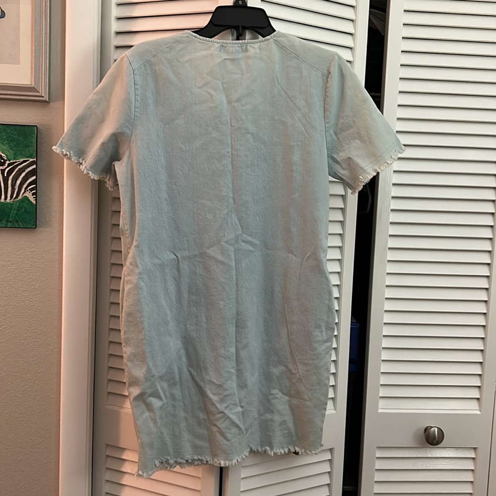 Dress - Picture 4 of 4